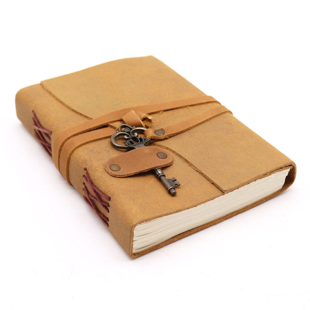 Oiled Tan Leather Journal with Key – 200 Pages