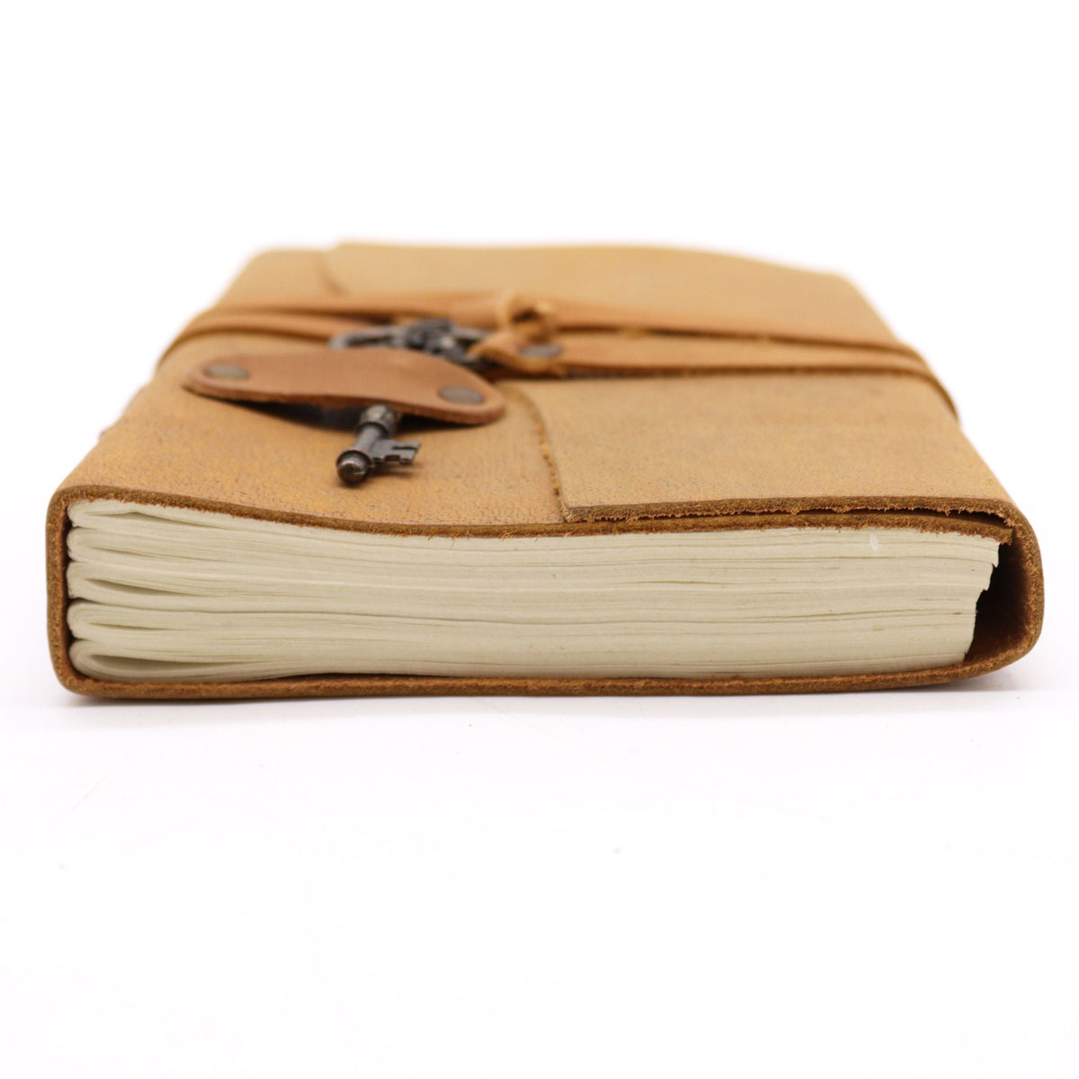 Oiled Tan Leather Journal with Key – 200 Pages